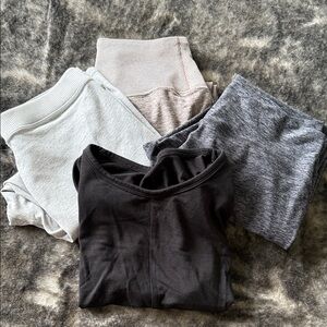 Set of Alo Yoga active wear